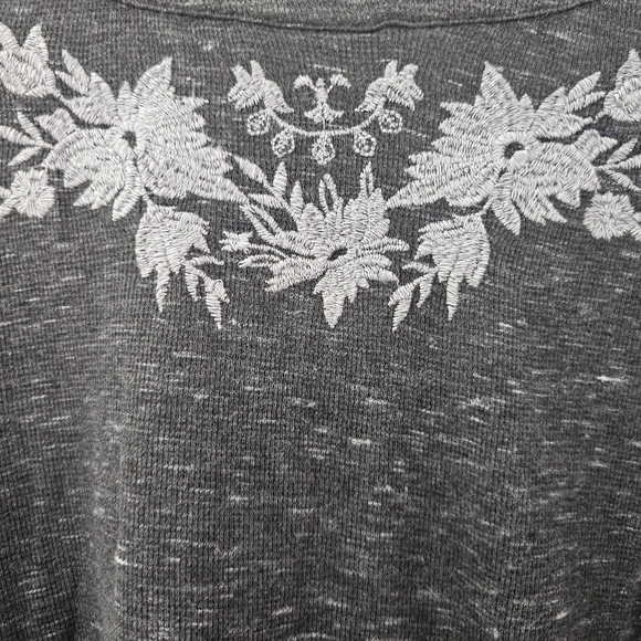 J. Jill Embroidered Tunic Top Plus 2X Gray Boho Casual Knit Elevated Basics - Picture 11 of 16